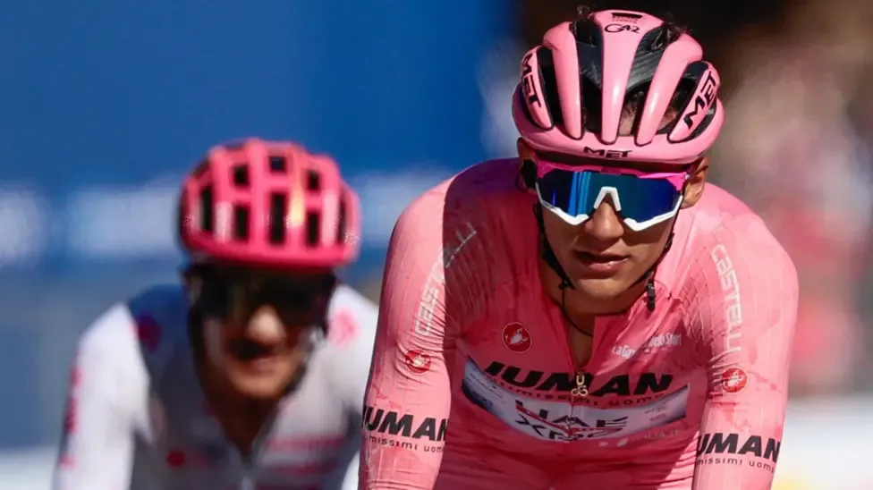Del Toro extends Giro lead as Prodhomme claims maiden stage victory