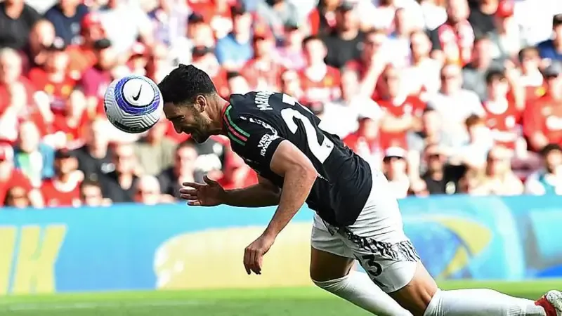 Merino scores, sees red as Arsenal fight back to draw with champions Liverpool