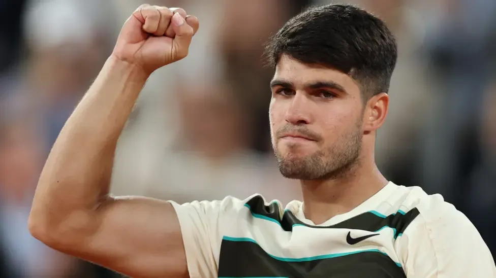 Alcaraz powers past Paul to reach French Open semi-finals