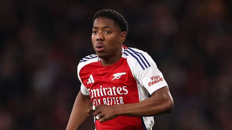 Myles Lewis-Skelly agrees new contract with Arsenal after breakthrough season