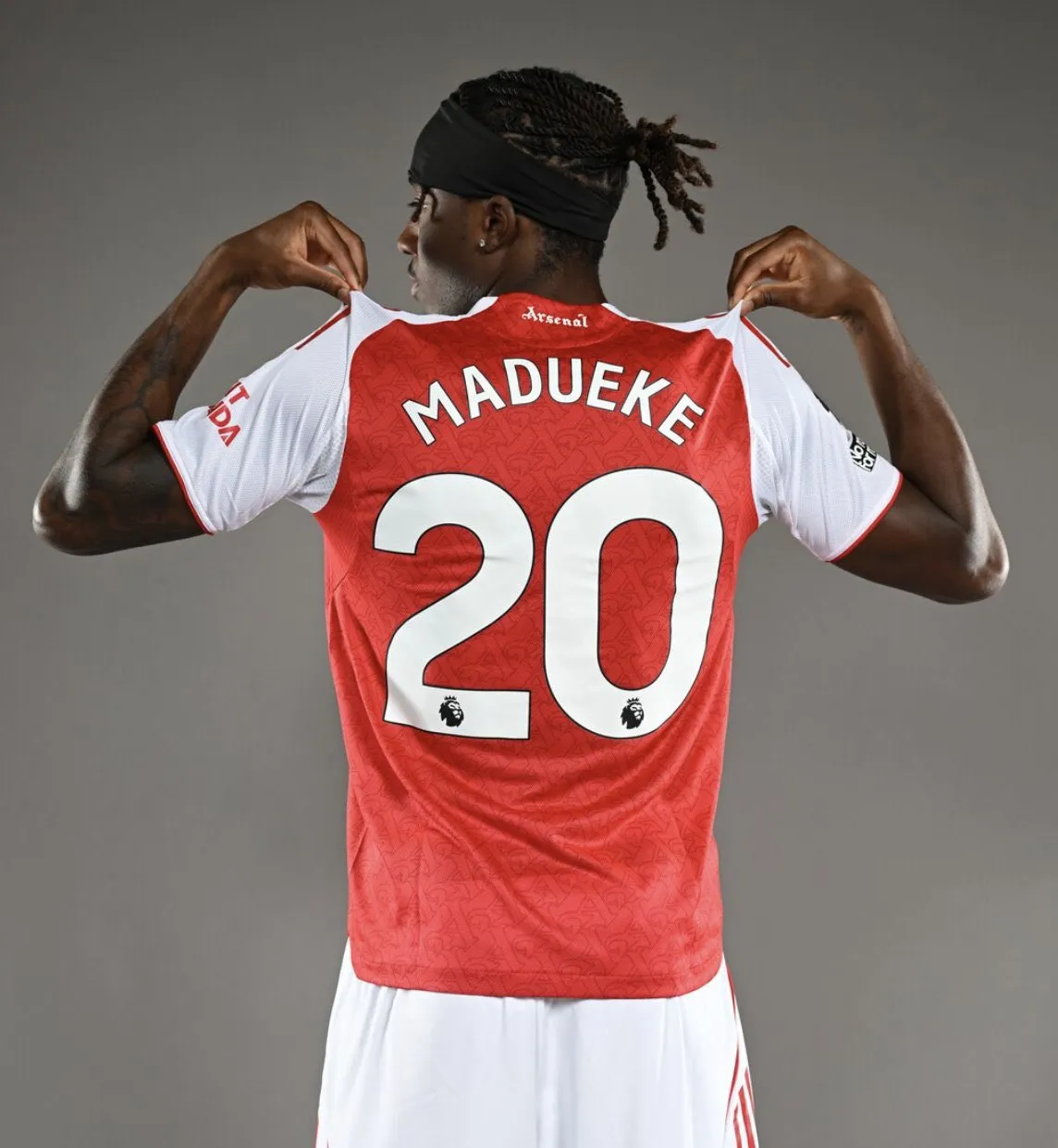 Arsenal sign Noni Madueke from Chelsea in £50m deal