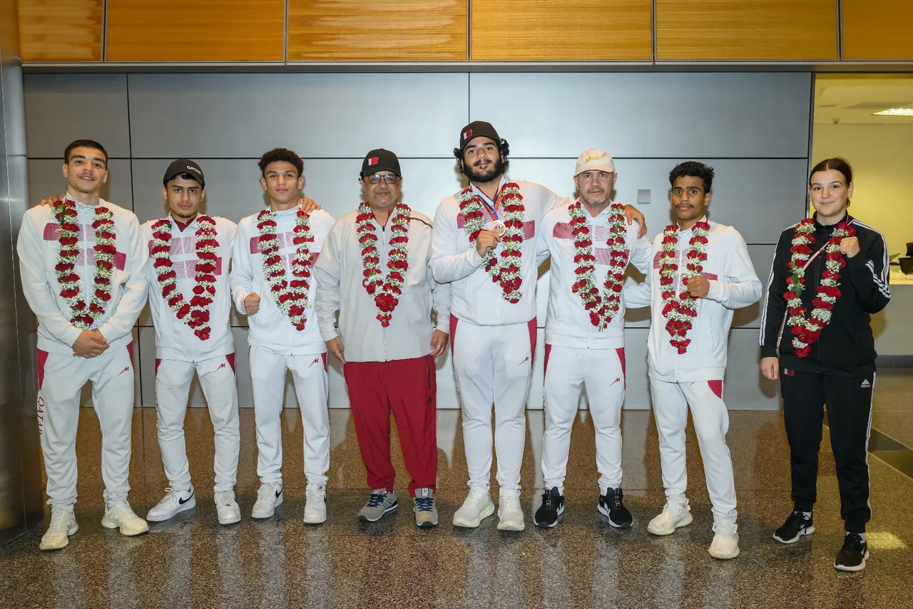 Warm welcome for Qatar youth boxing team returning from Asian Championship