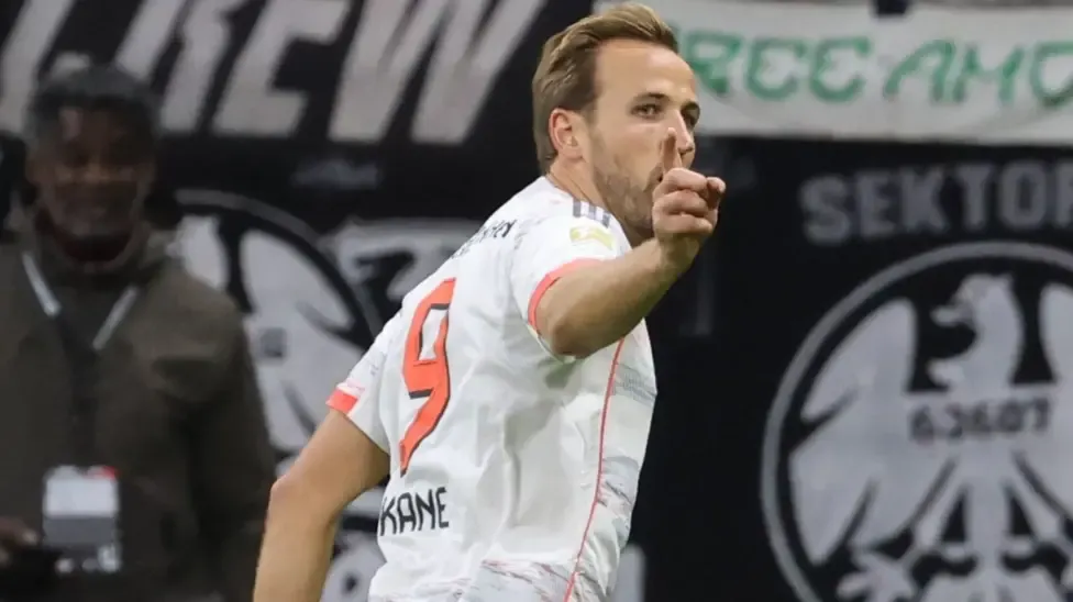 Kane scores again as Bayern extend perfect Bundesliga start with win over Frankfurt