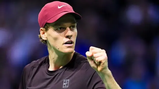 Sinner closes in on world No.1 spot after dominant win over Shelton at Paris Masters