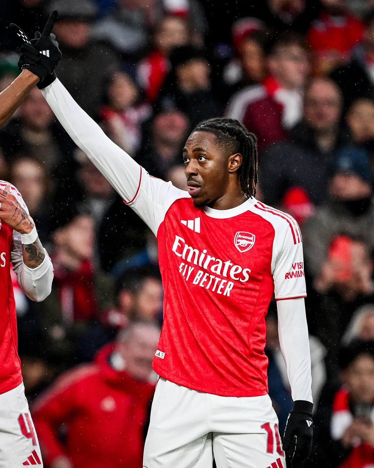 Eze and Gyokeres Shine as Arsenal Crush Spurs 4–1 in North London Derby