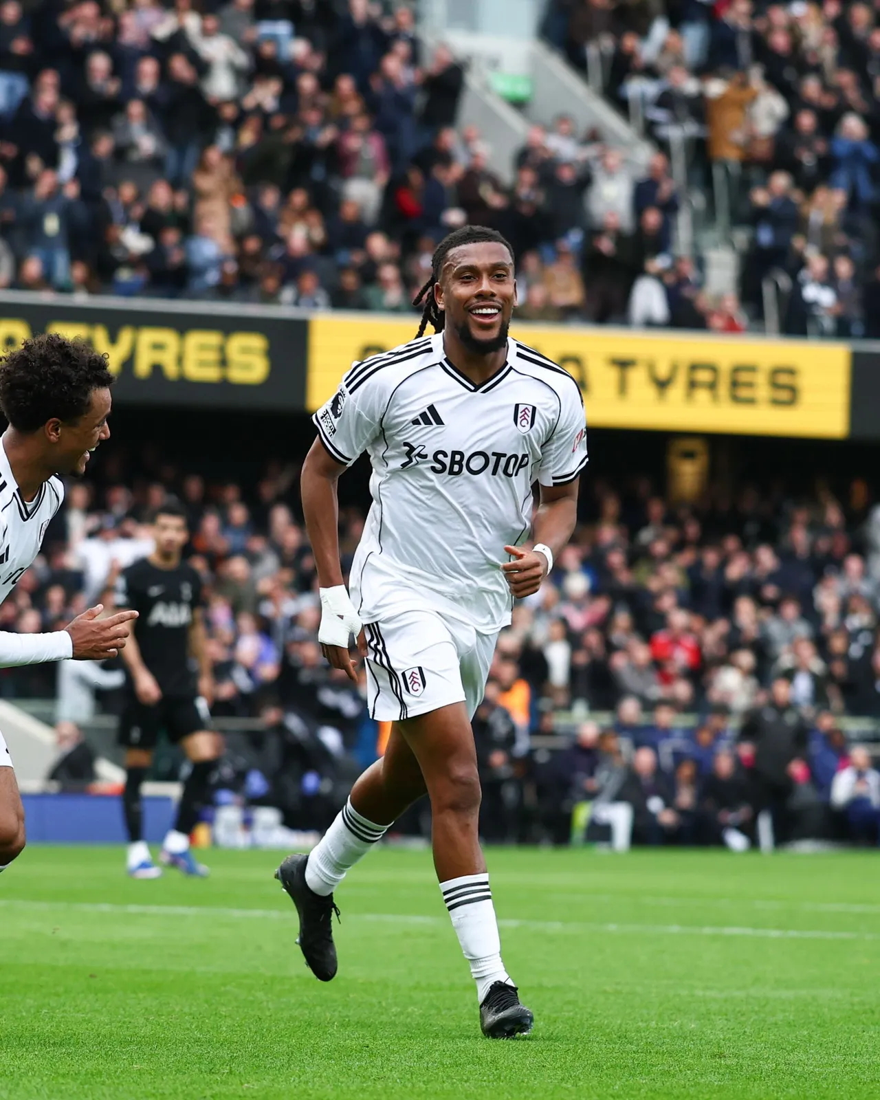 Fulham Dominate Spurs 2–1 as Tottenham’s Struggles Deepen at Craven Cottage