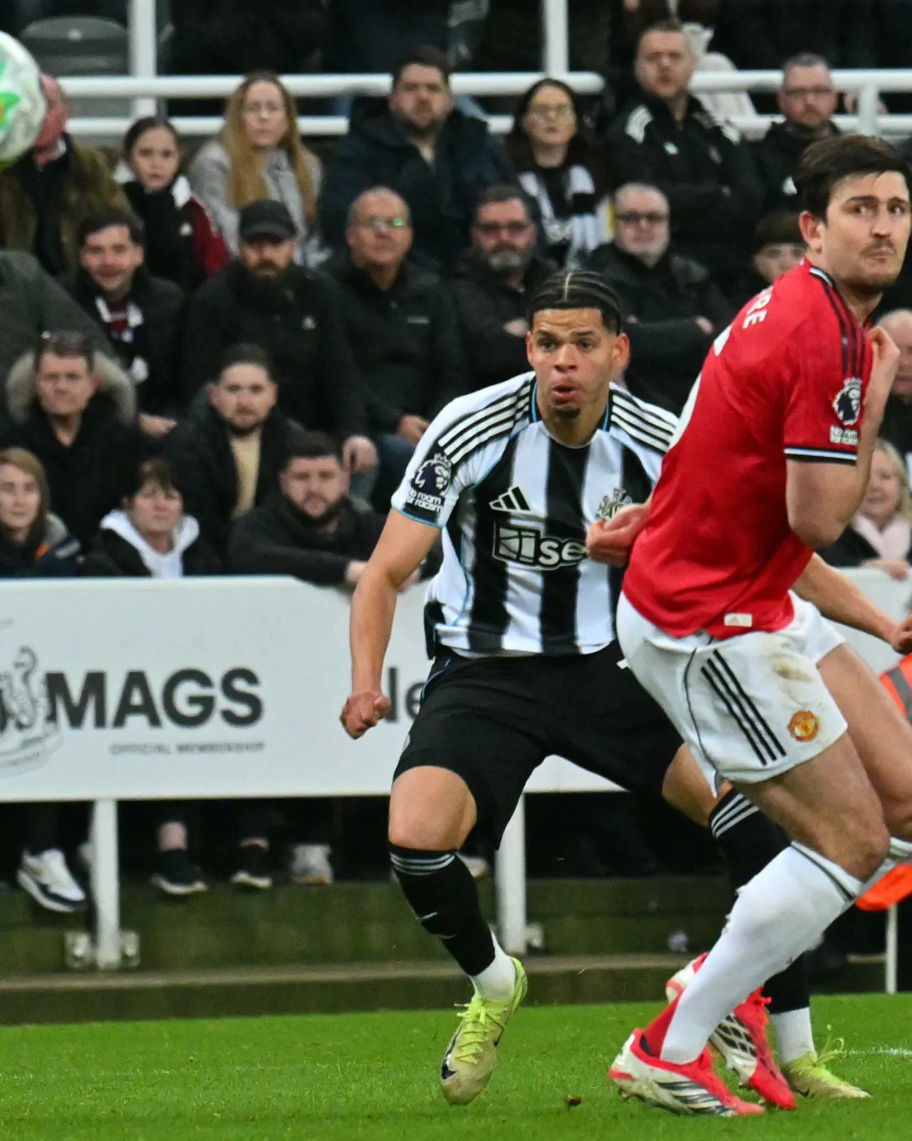 Osula’s Late Strike Seals Dramatic 2–1 Victory for Newcastle Over Manchester United