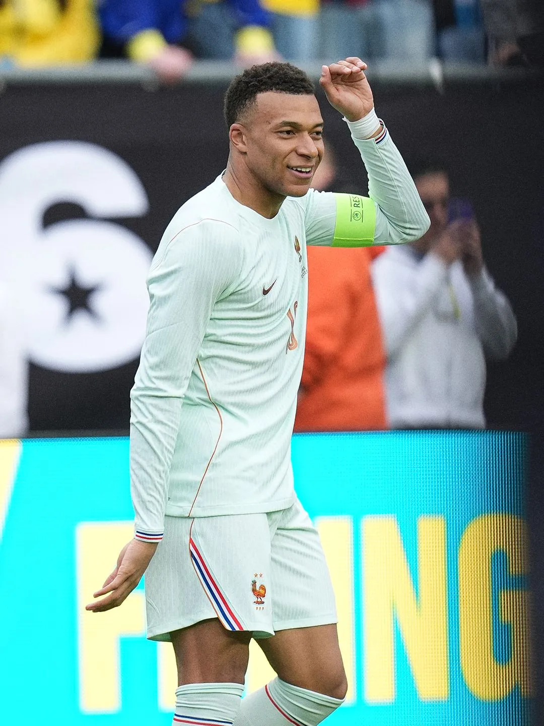 Brazil 1-2 France LIVE: Brazil fight back but Mbappe and Ekitike keep France in control