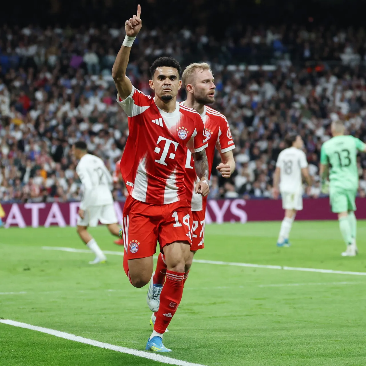 Diaz fires Bayern ahead against Real Madrid at half-time
