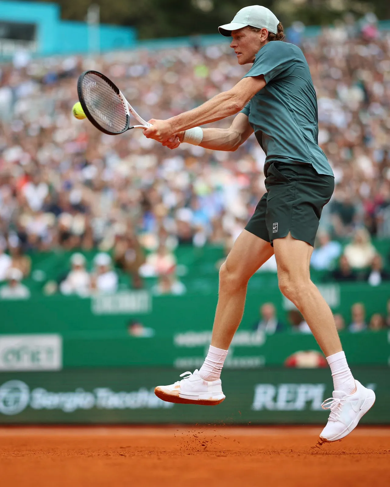 Sinner overcomes Humbert to advance in Monte Carlo