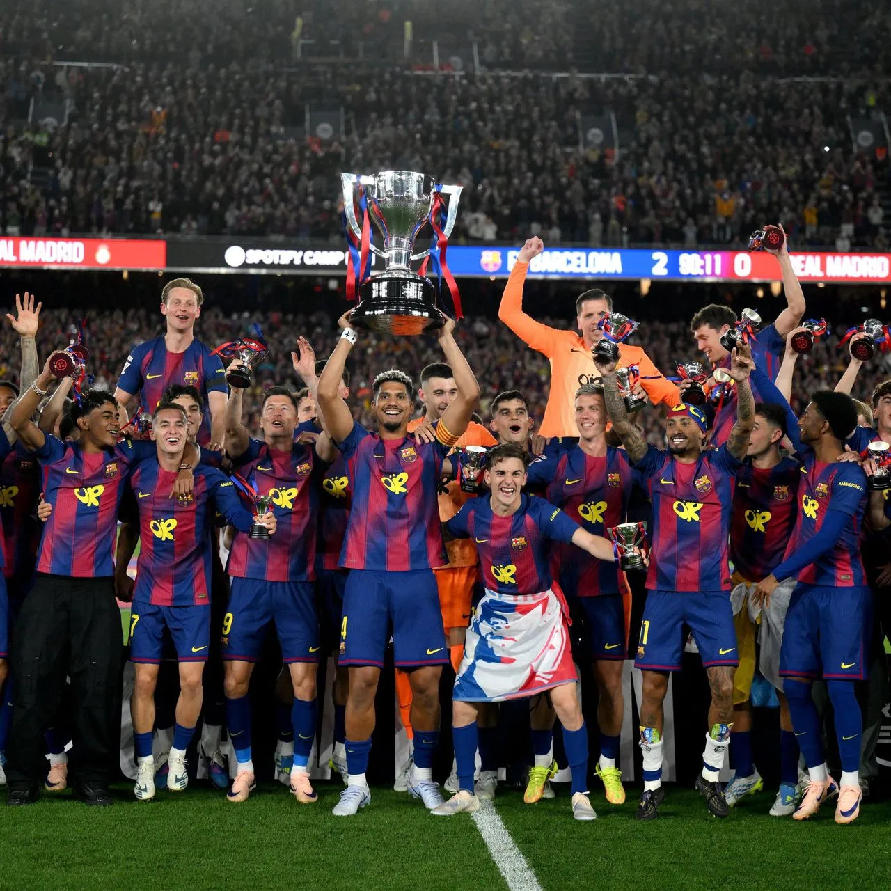 Barcelona 2-0 Real Madrid: Rashford and Ferran Torres fire Barça to La Liga title in stunning El-Classico victory
