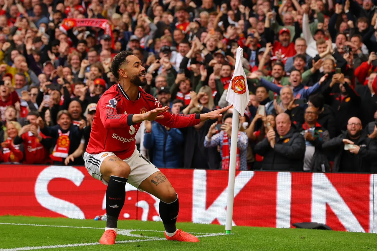 Premier League Roundup: Manchester United edge Liverpool classic, Spurs hold on, Bournemouth continue surge