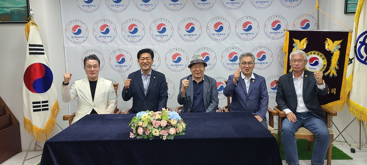 대생체사무실에서2.jpg