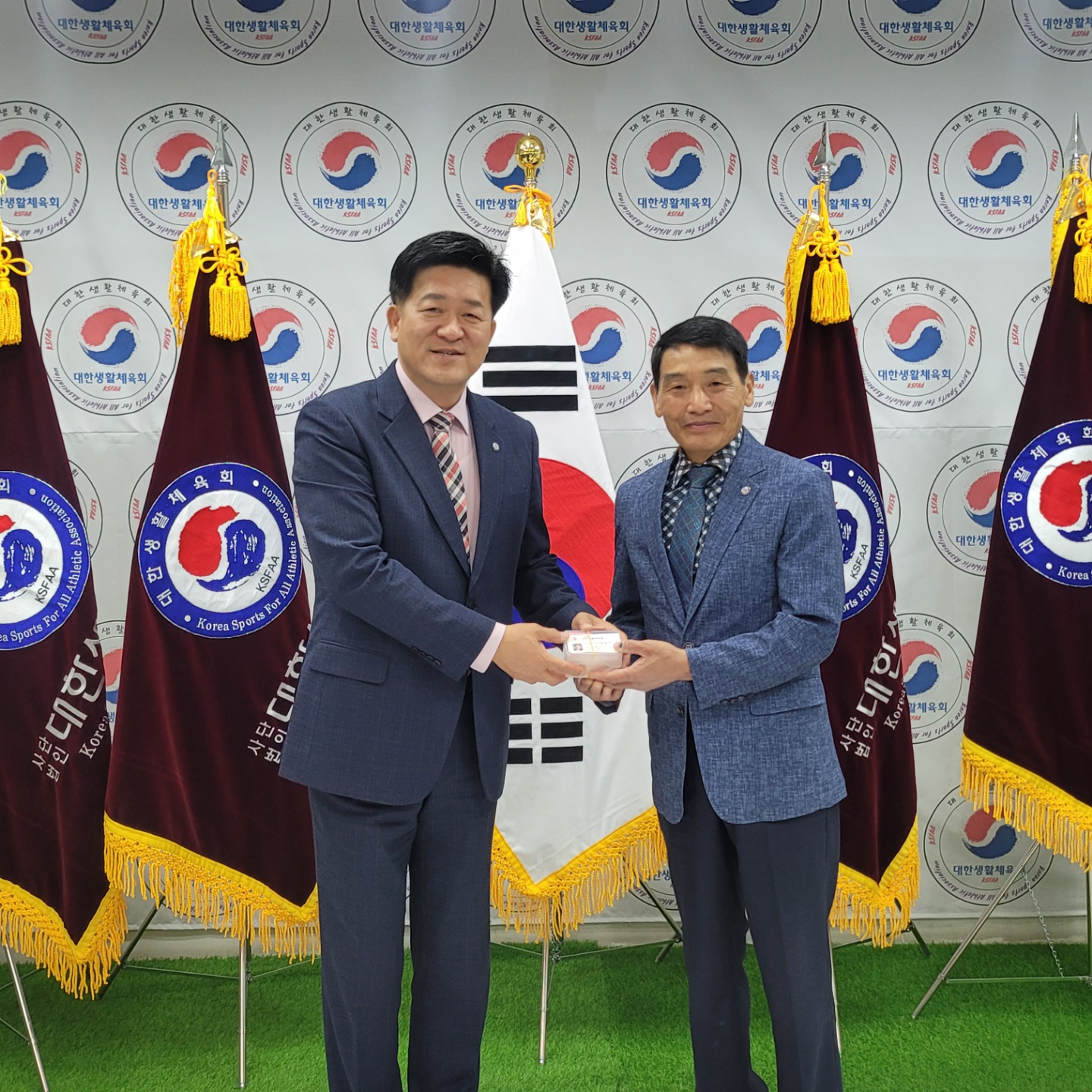 KakaoTalk_20220513_200017116_03.jpg