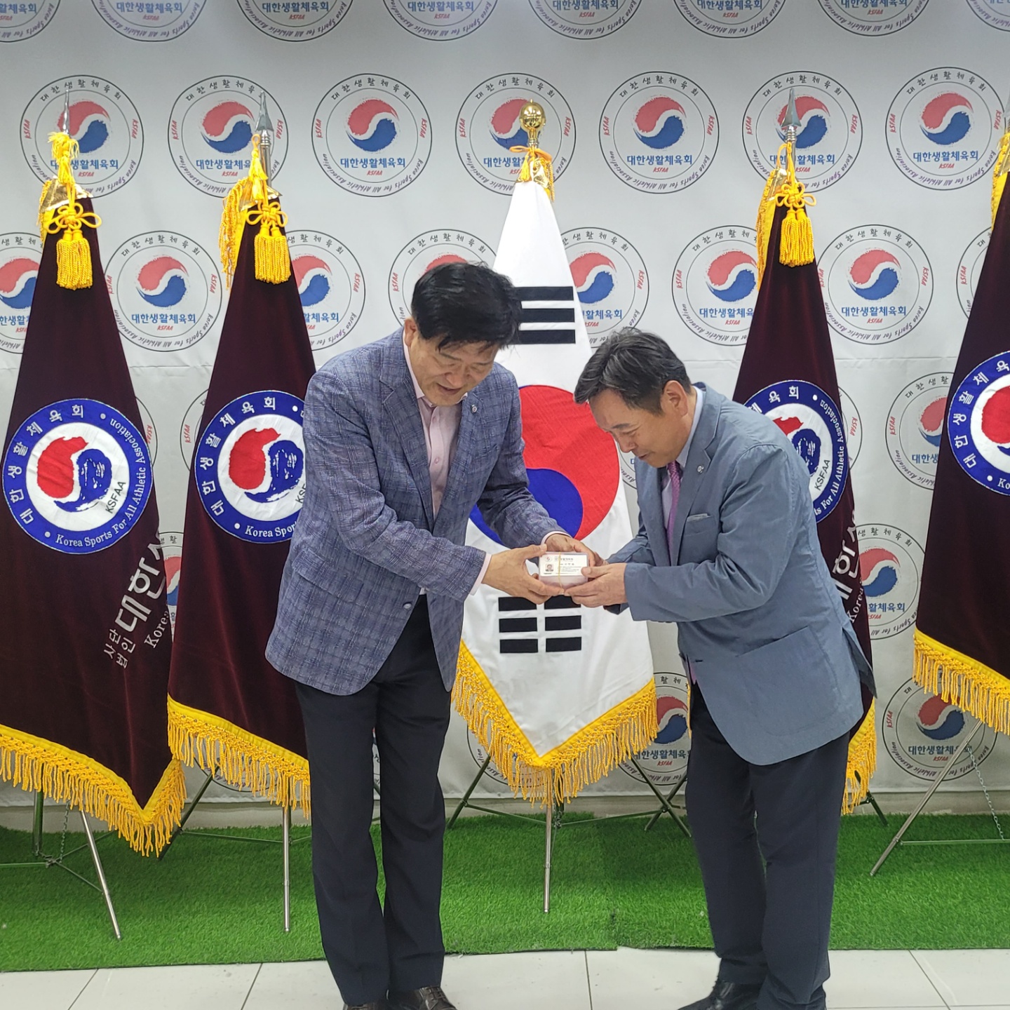 KakaoTalk_20220525_103408032_03.jpg