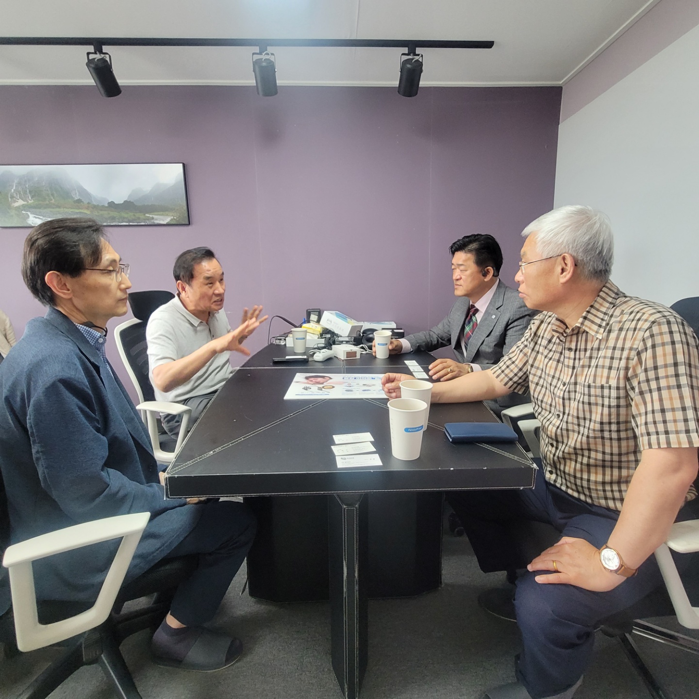 KakaoTalk_20220622_202841098_01.jpg