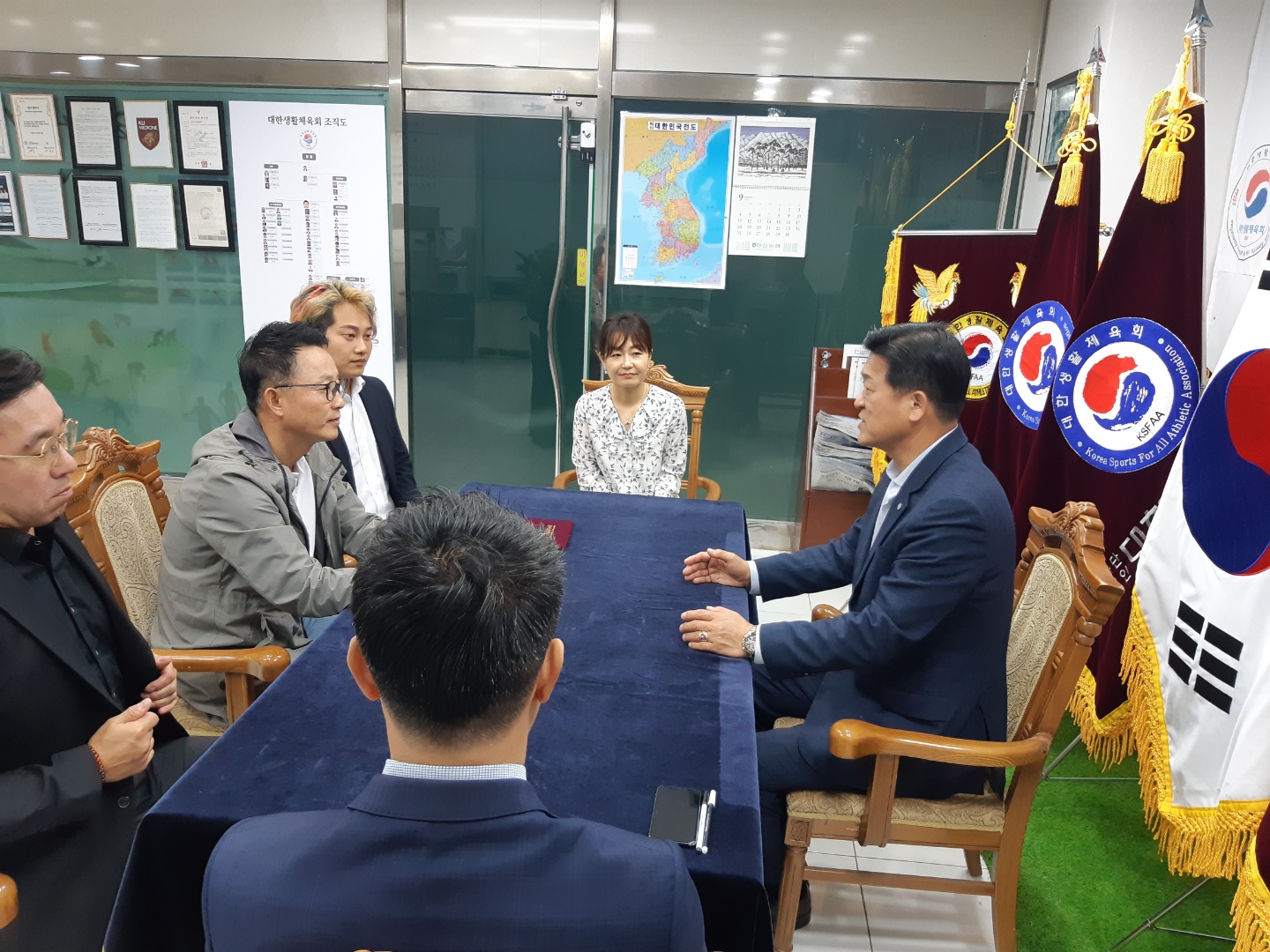 KakaoTalk_20220930_001010257_06.jpg