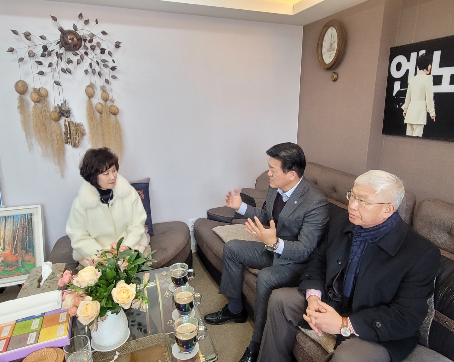 KakaoTalk_20230214_221927567_03.jpg