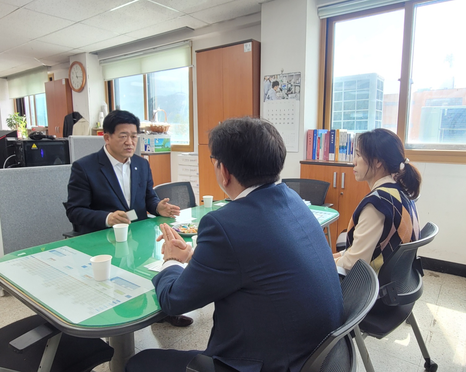 KakaoTalk_20230407_115728629_04.jpg