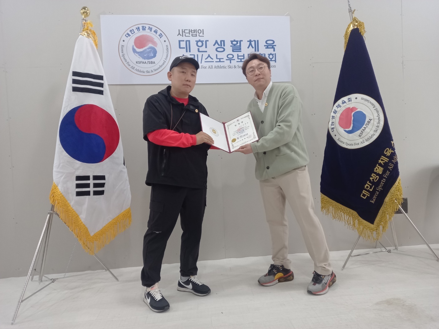 KakaoTalk_20230429_172528629_04.jpg