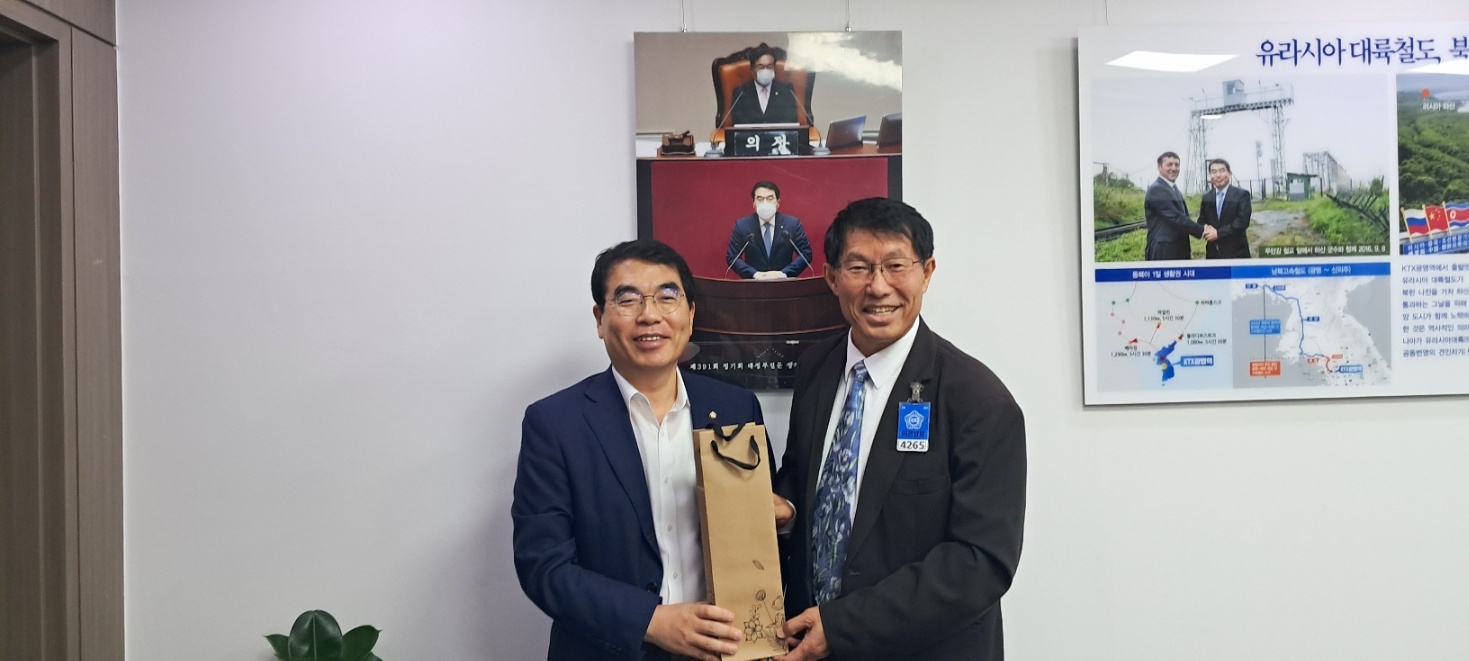 KakaoTalk_20230814_213033367_01.jpg