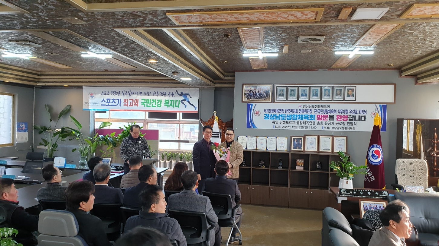 KakaoTalk_20231205_115329360_10.jpg