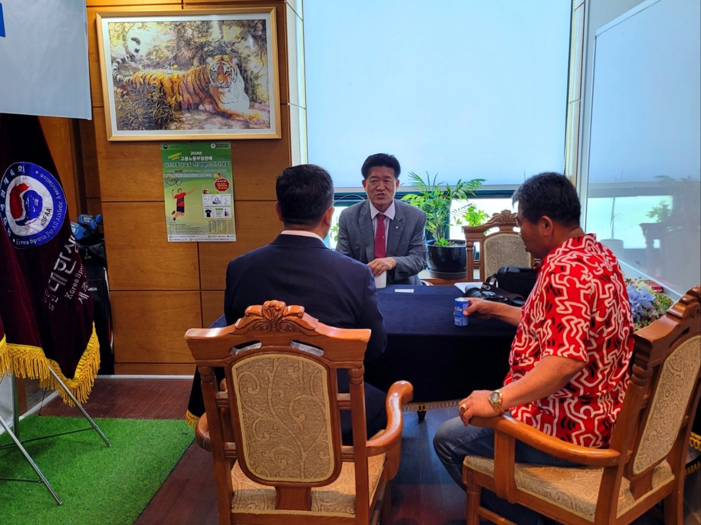 KakaoTalk_20240619_135725306_06.jpg
