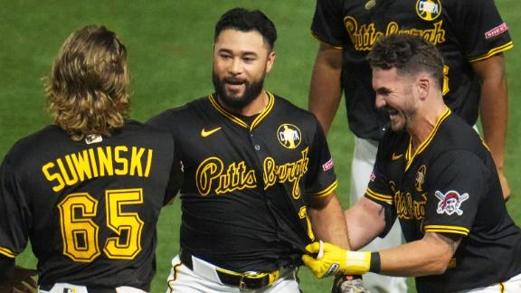 Pirates claw back, beat San Francisco 5-4.