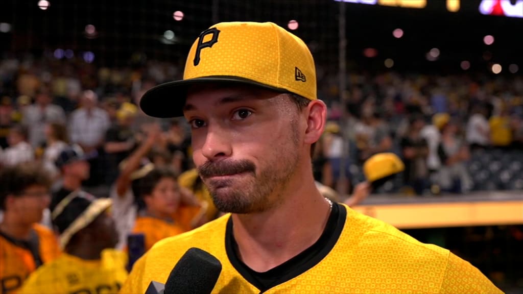 Reynolds leads Pirates to a 3-2 victory over Cincinnati