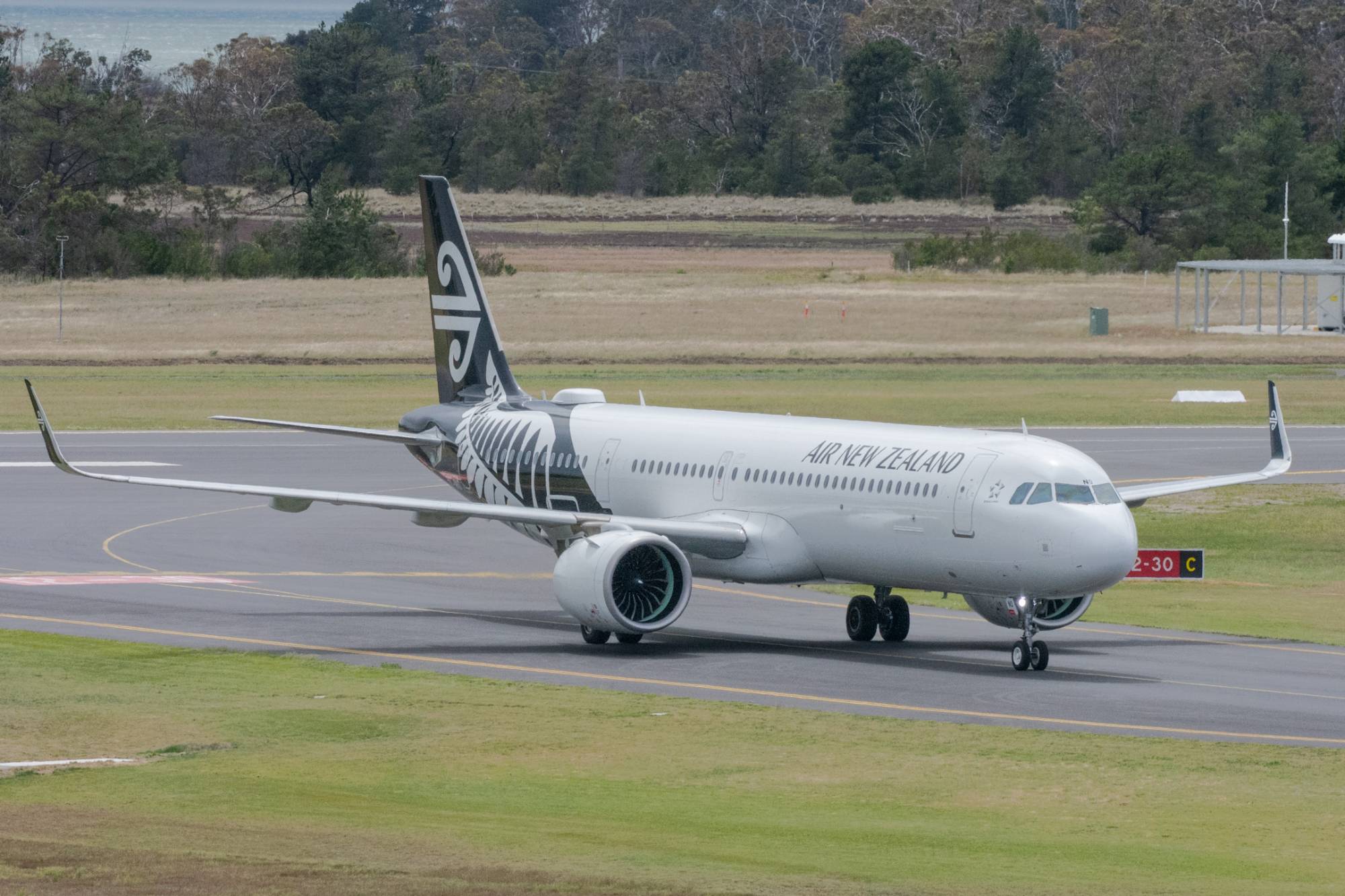 Air New Zealand ZK-NND at YMHB by Fly45