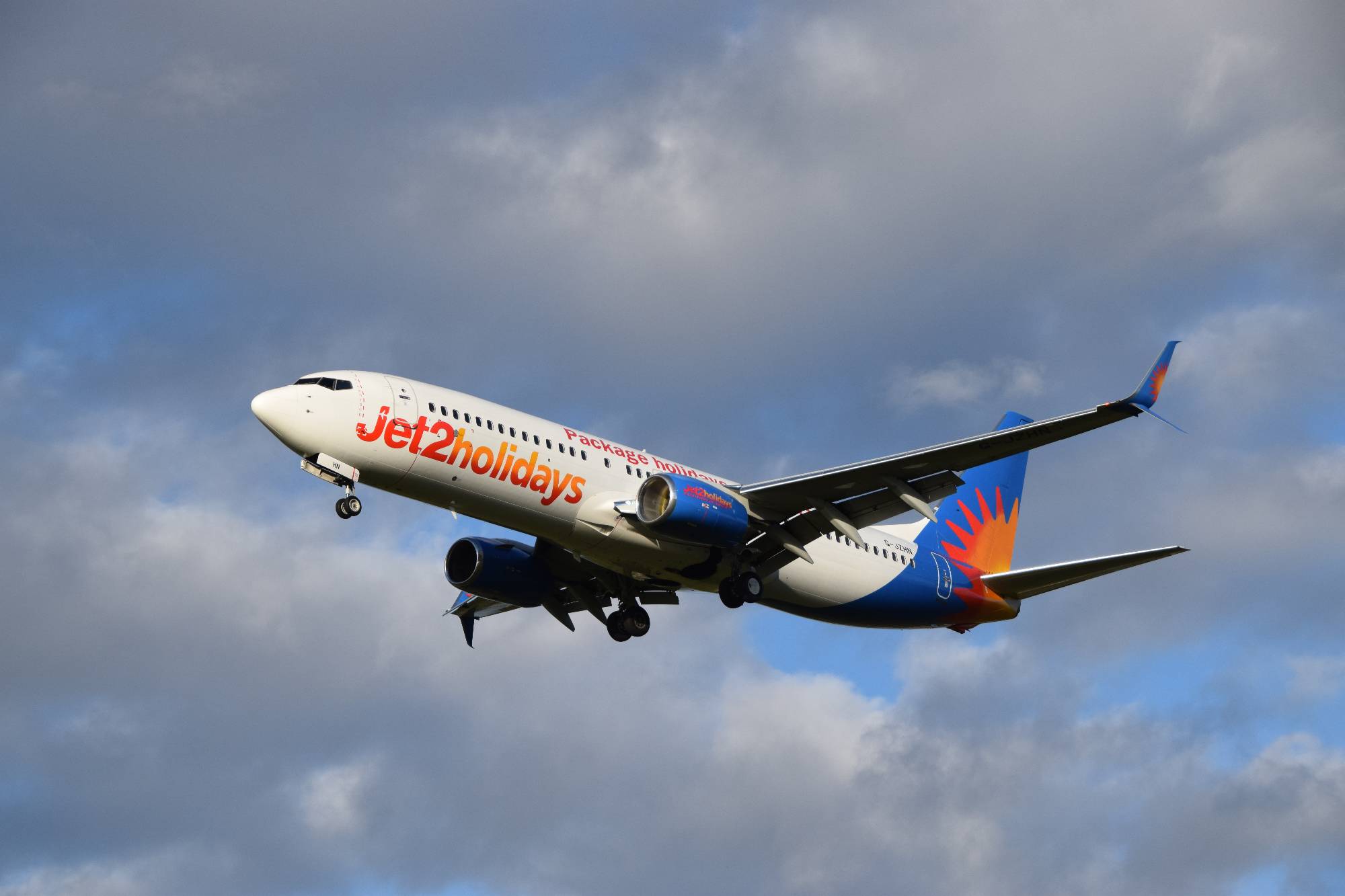 Jet2 G-JZHN at EGGD by mj7