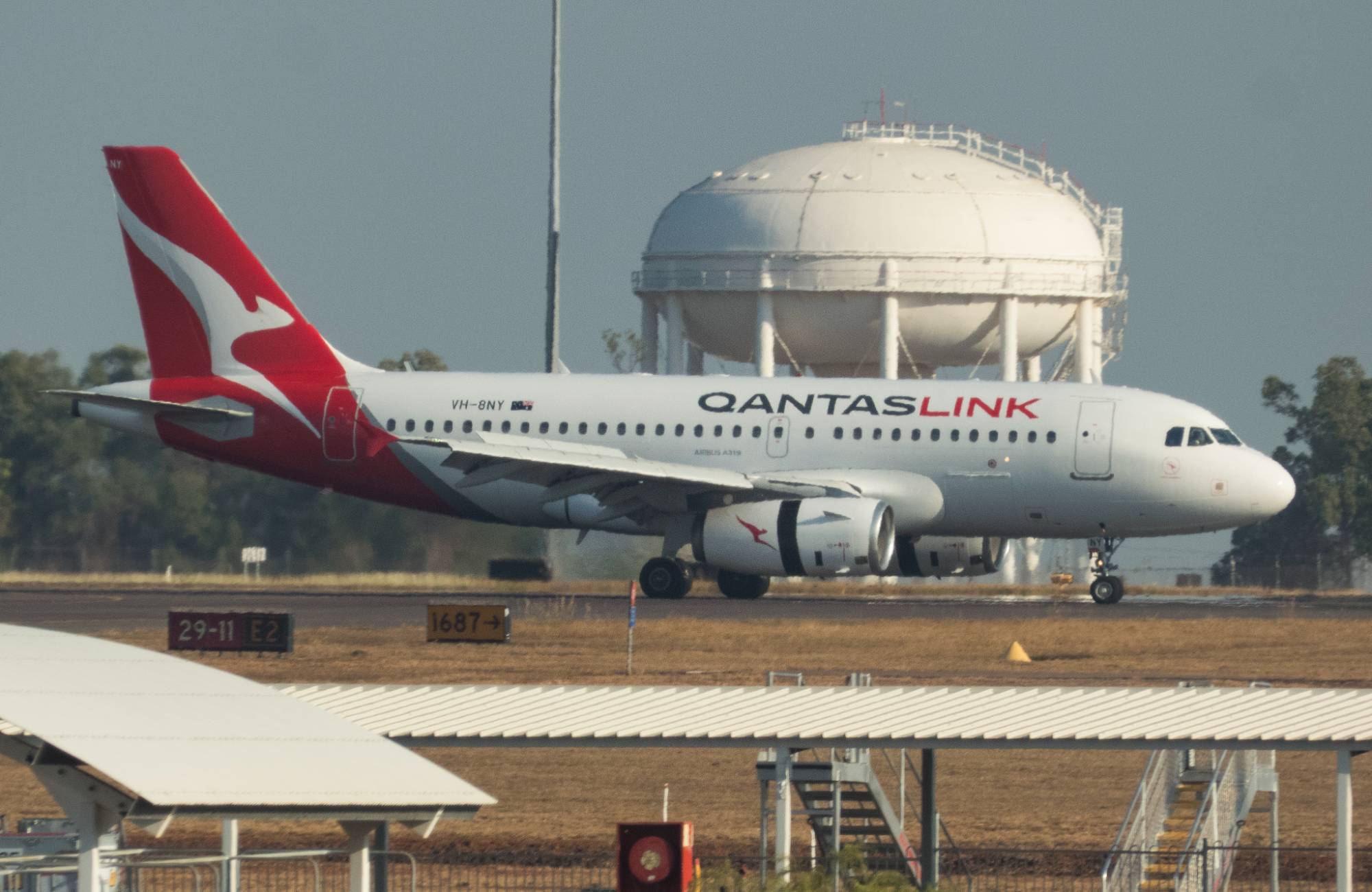 QantasLink (Network Aviation) VH-8NY at ypdn by SingingAvgeek