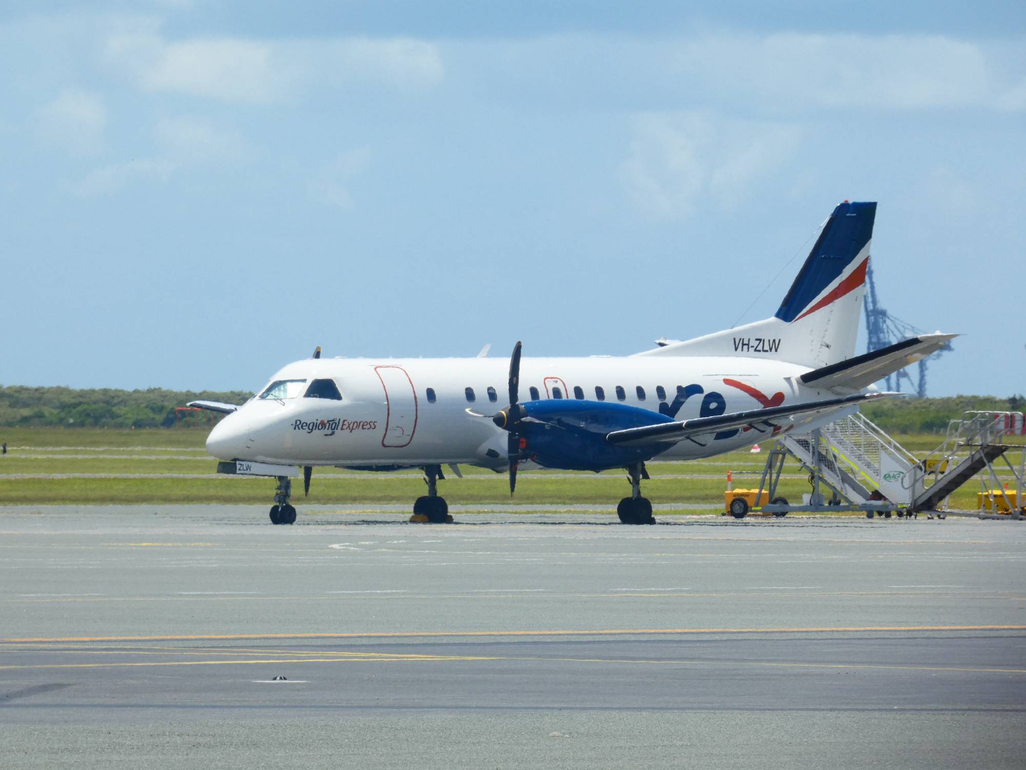 Regional Express VH-ZLW at YBBN by SingingAvgeek
