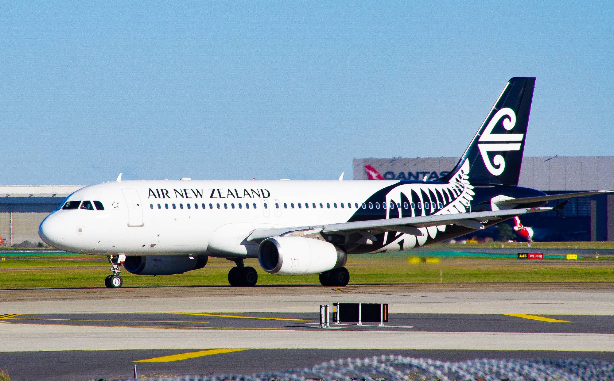 Air New Zealand ZK-OJI at YBBN by SingingAvgeek
