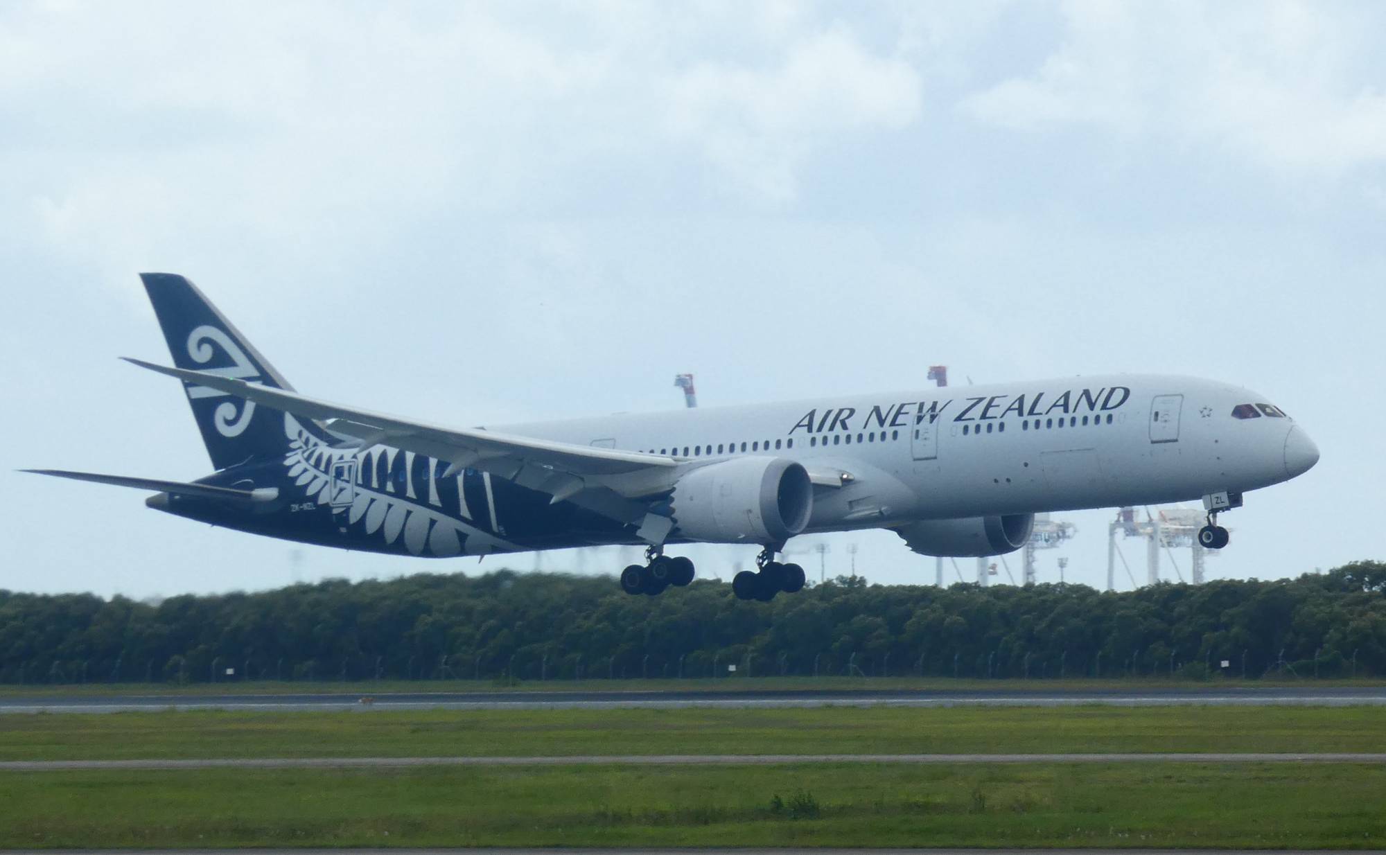 Air New Zealand ZK-NZL at YBBN by SingingAvgeek