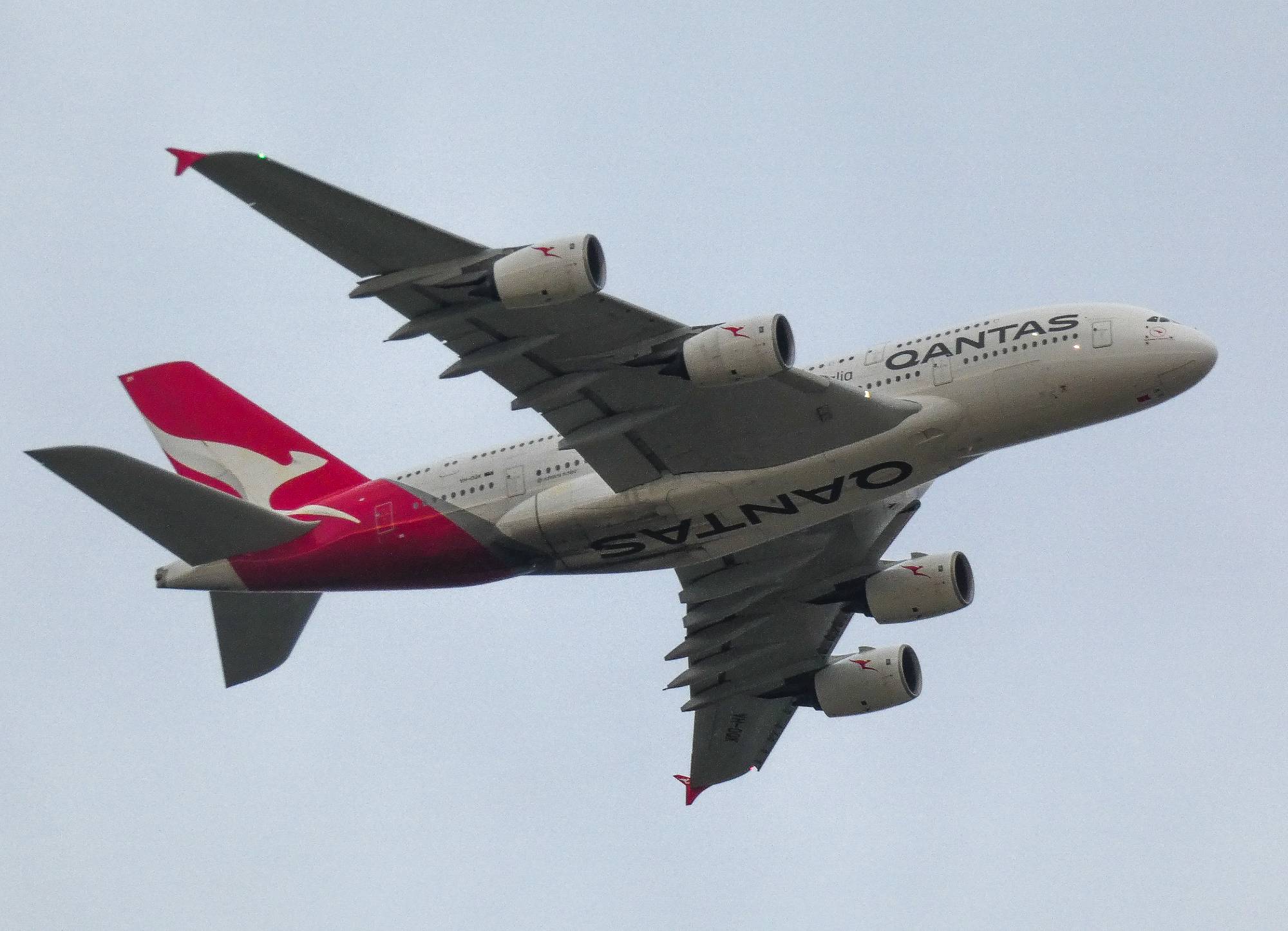 Qantas VH-OQK at YBBN by SingingAvgeek