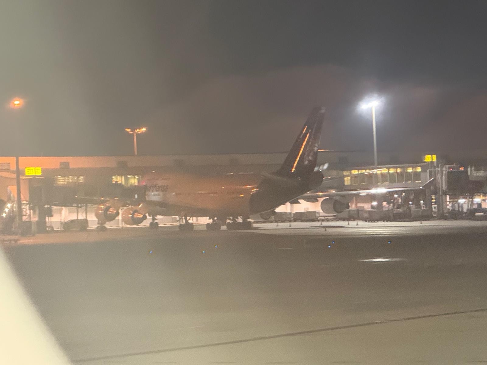 Lufthansa D-ABVU at WSSS by KKNNKJ