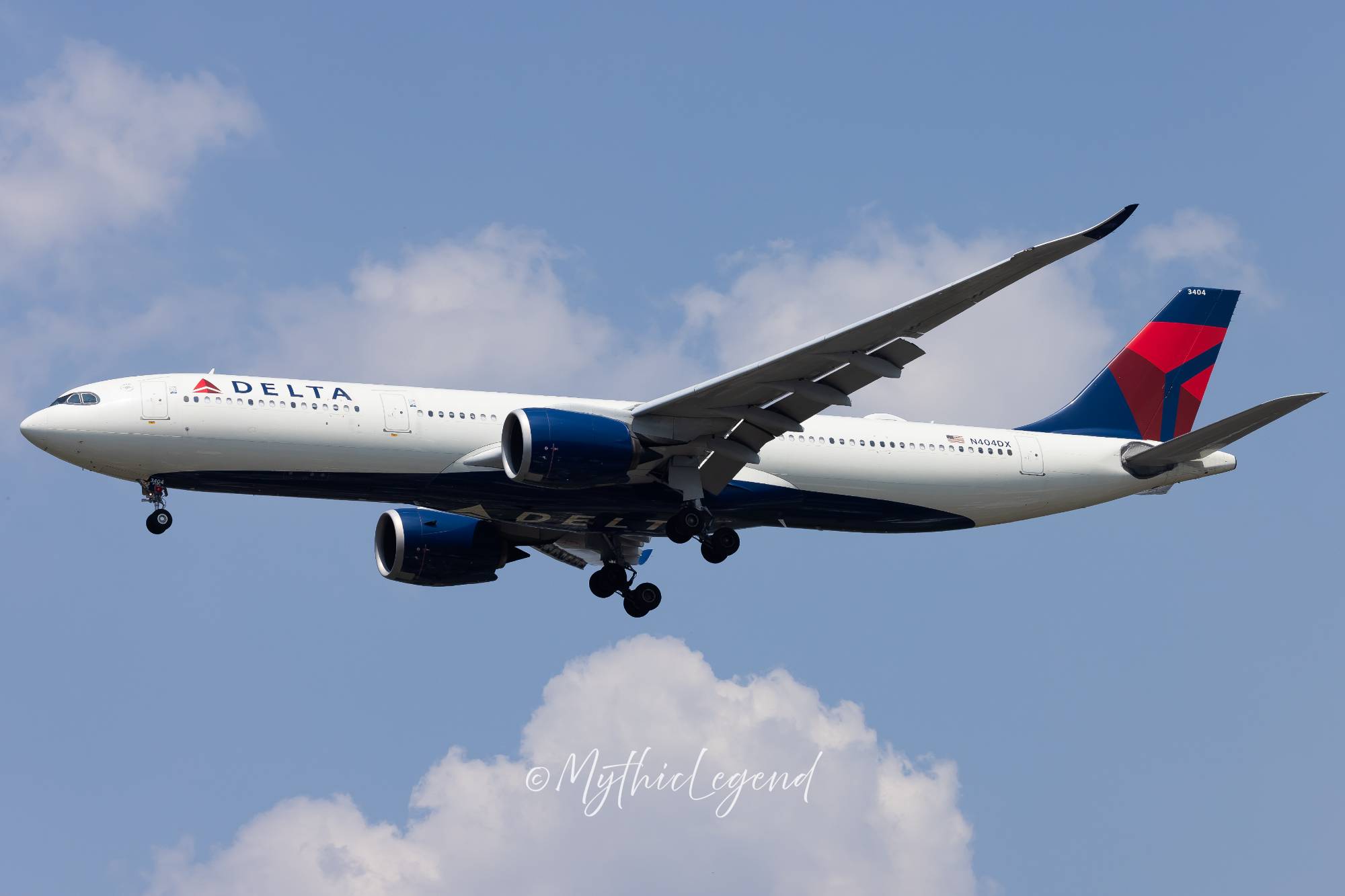 Delta Air Lines N404DX at KJFK by MythicLegend
