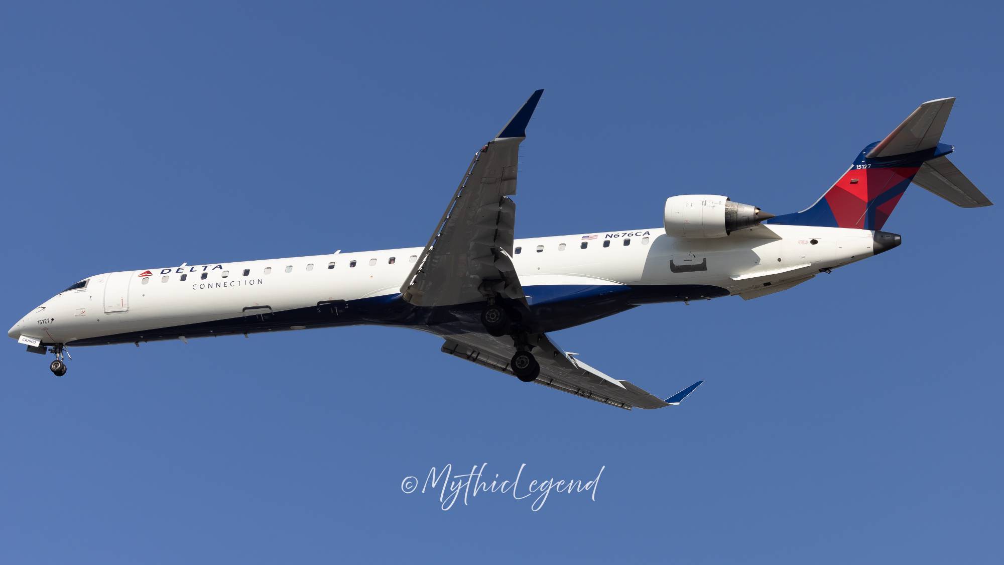 Delta Connection N676CA at KEWR by MythicLegend