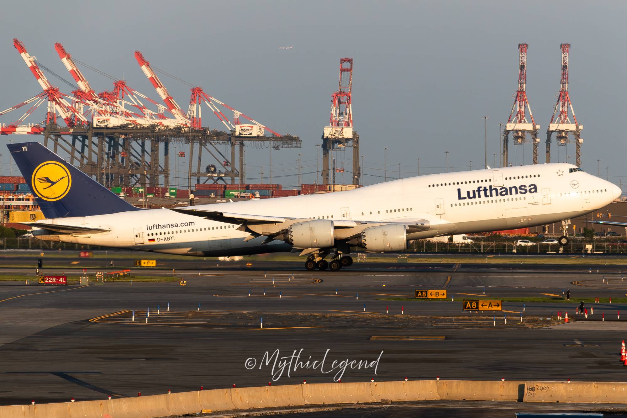 Lufthansa D-ABYI at KEWR by MythicLegend