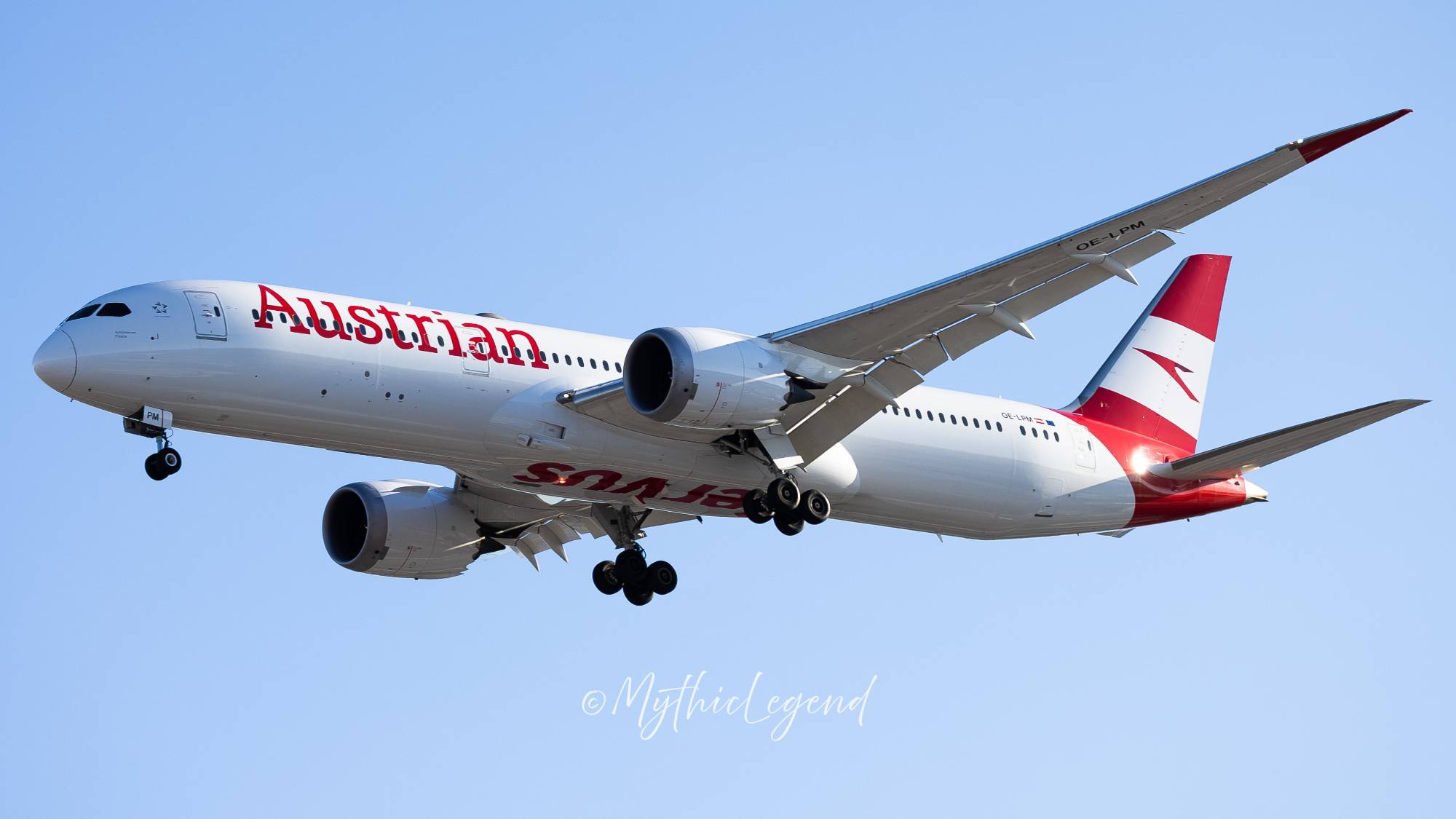 Austrian Airlines OE-LPM at KEWR by MythicLegend