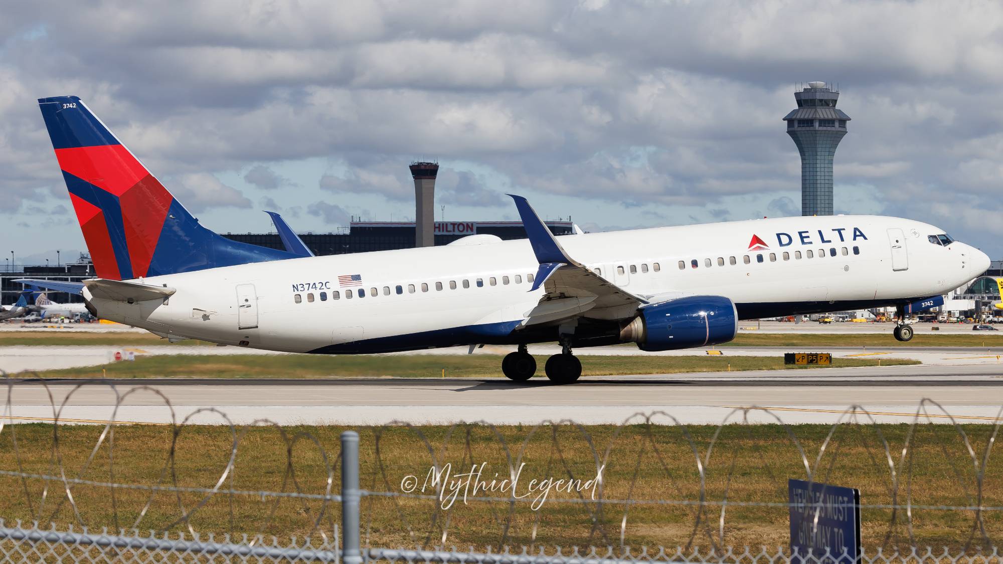 Delta Air Lines N3742C at KORD by MythicLegend