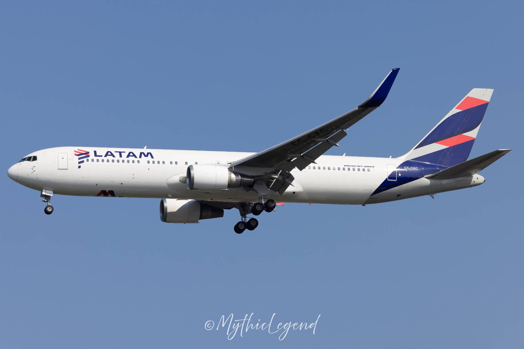 LATAM CC-CXC at KJFK by MythicLegend