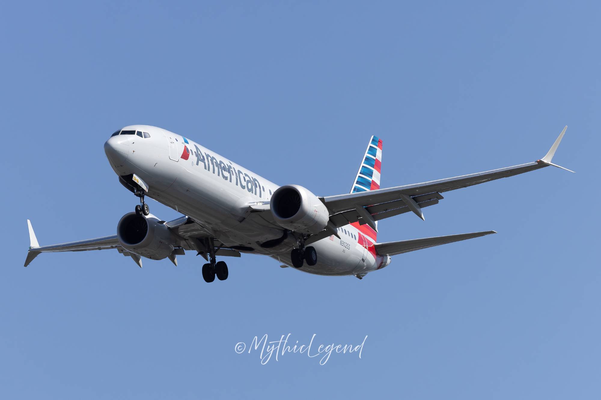 American Airlines N302SS at KEWR by MythicLegend