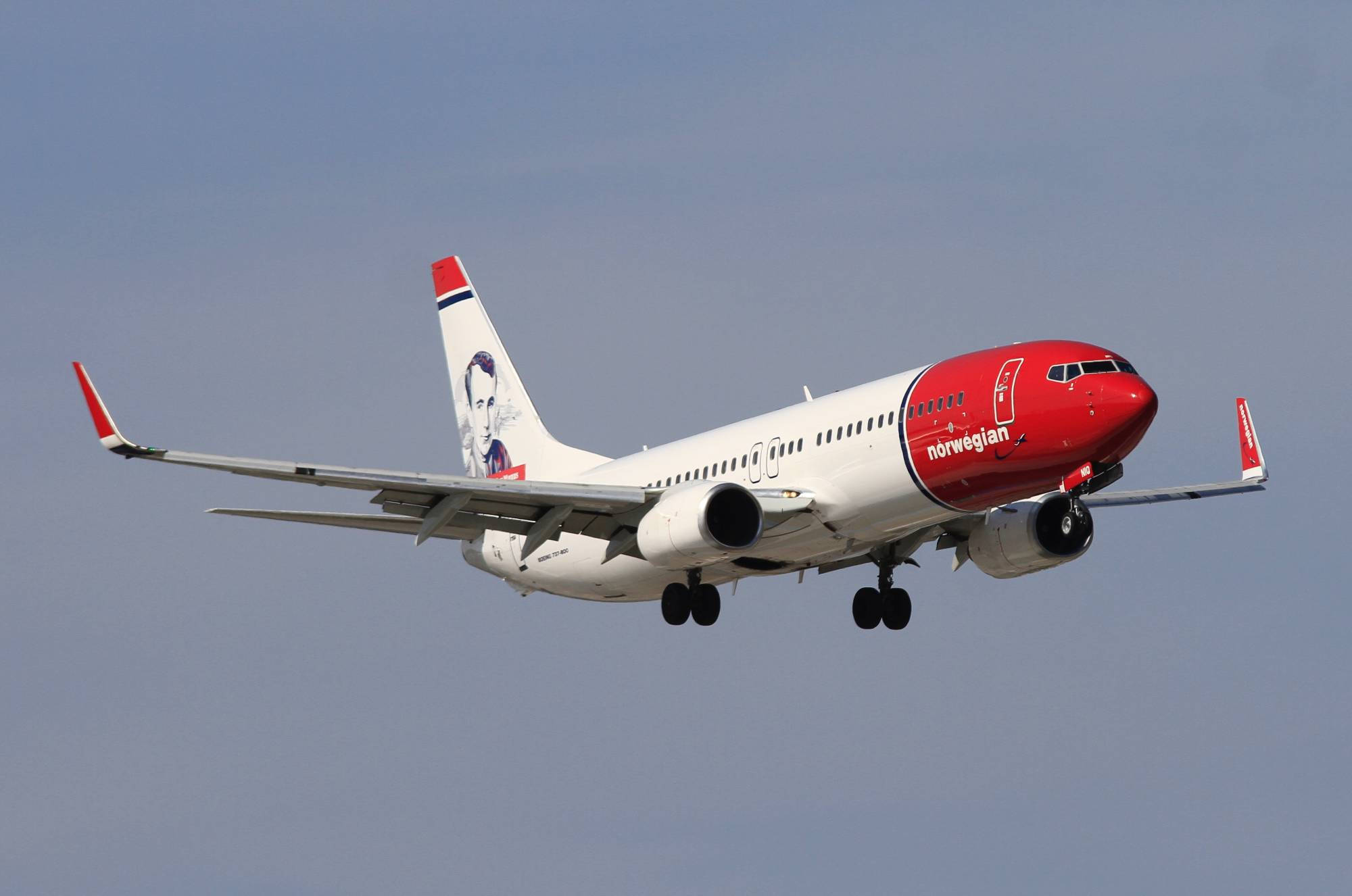 Norwegian LN-DYC at EPWA by Jetcob
