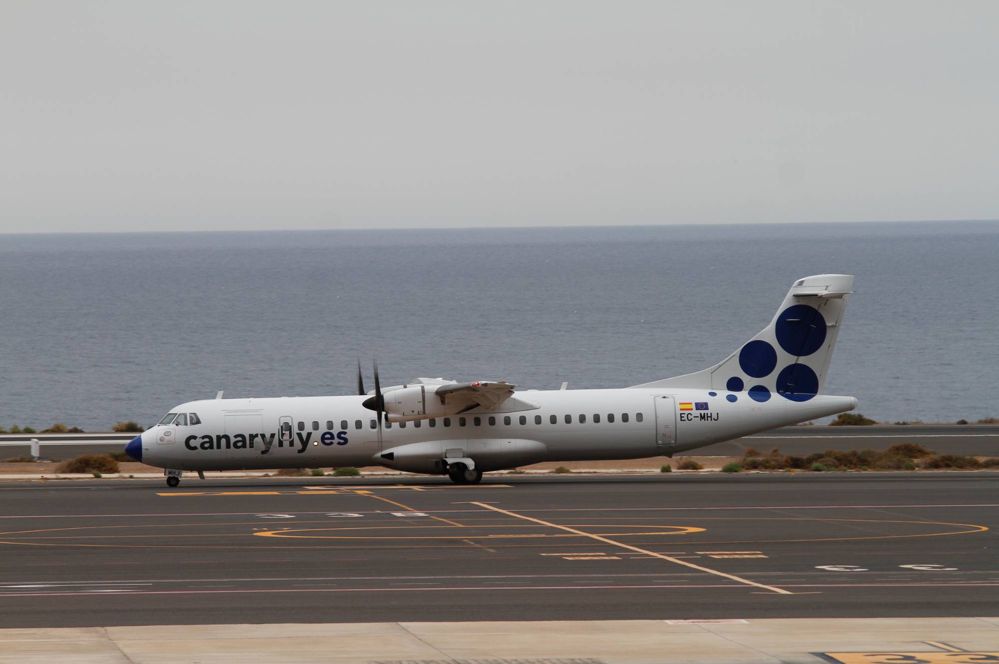 CanaryFly EC-MHJ at GCFV by Jetcob