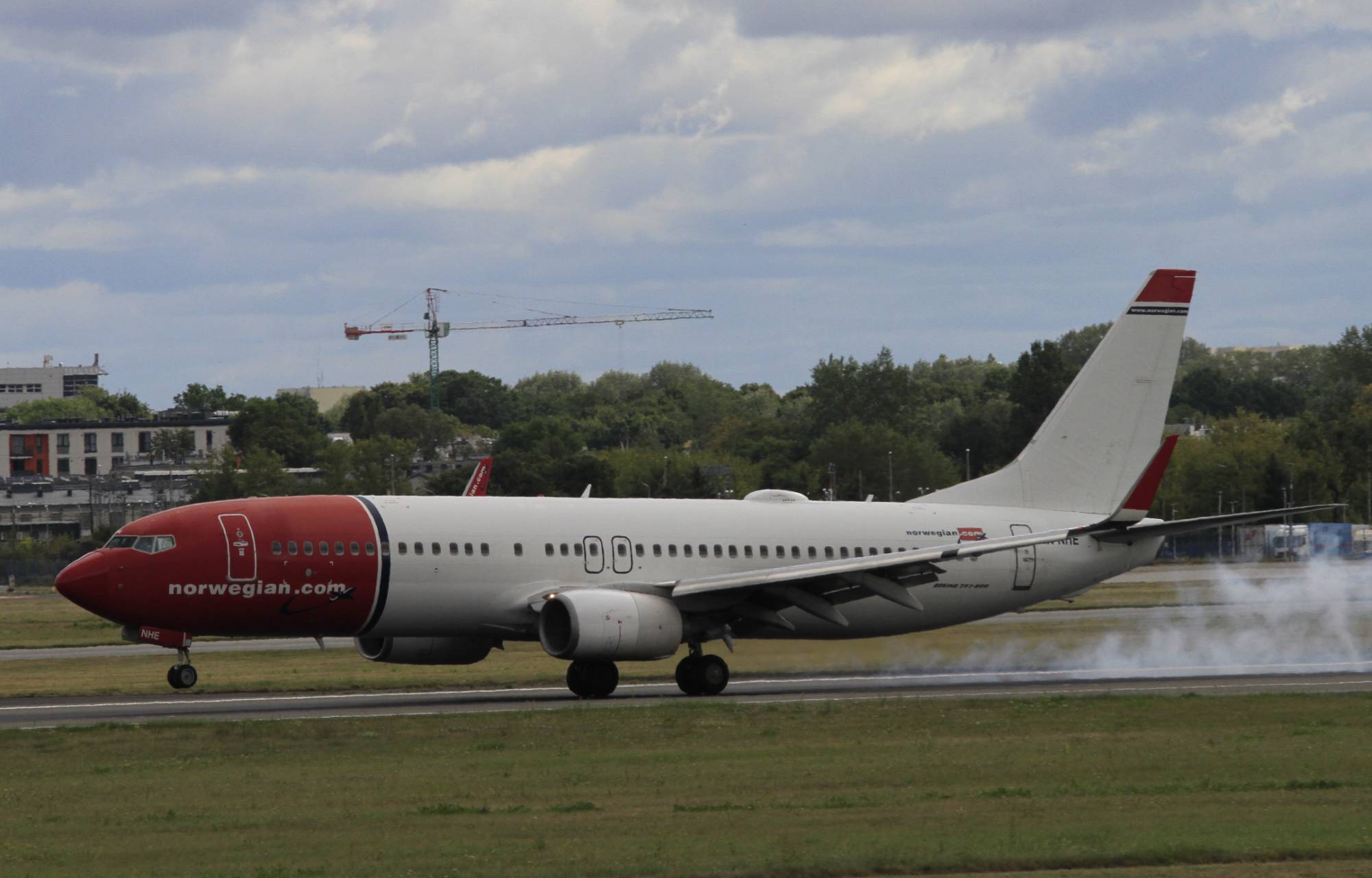 Norwegian LN-NHE at EPWA by Jetcob