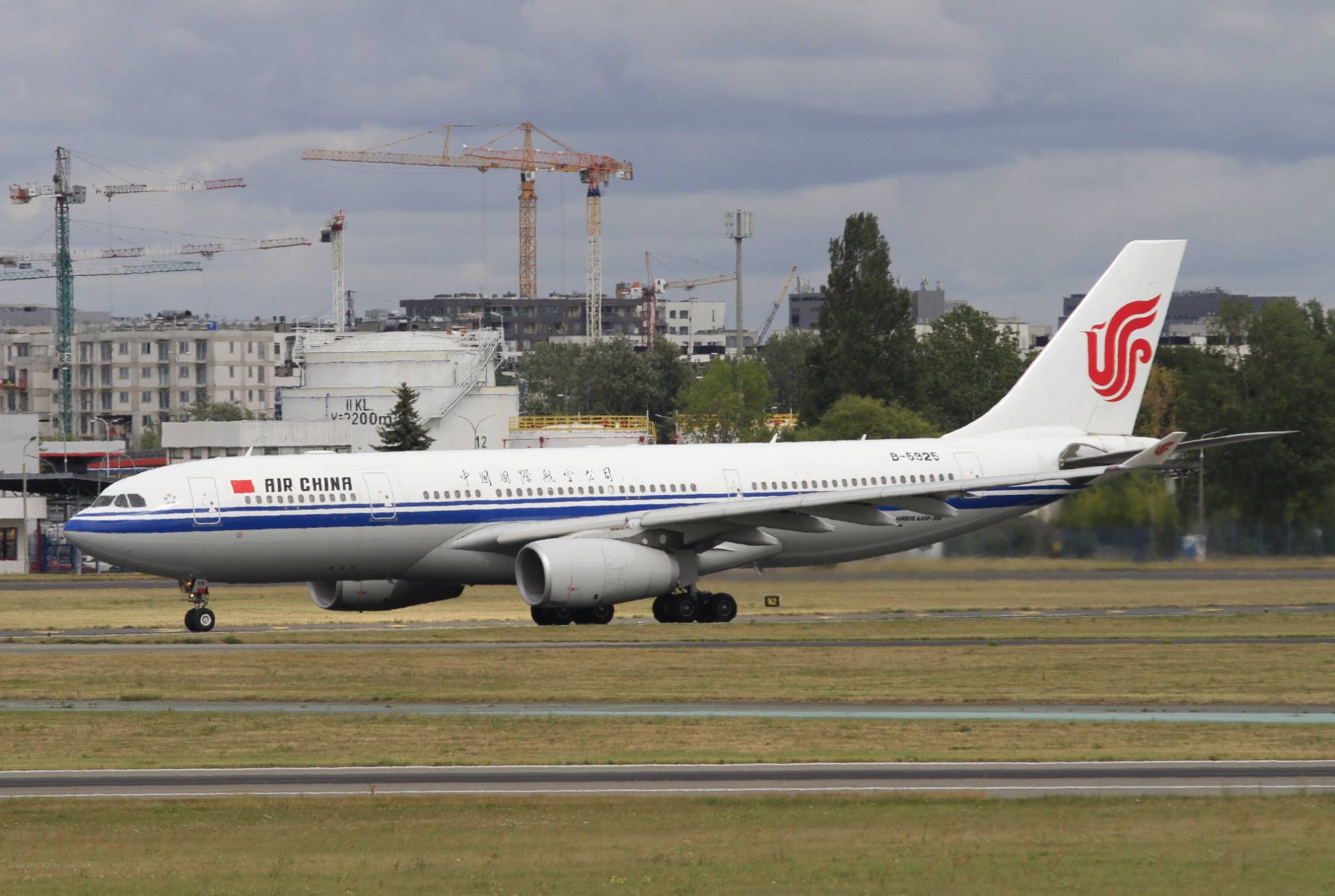 Air China B-5925 at EPWA by Jetcob
