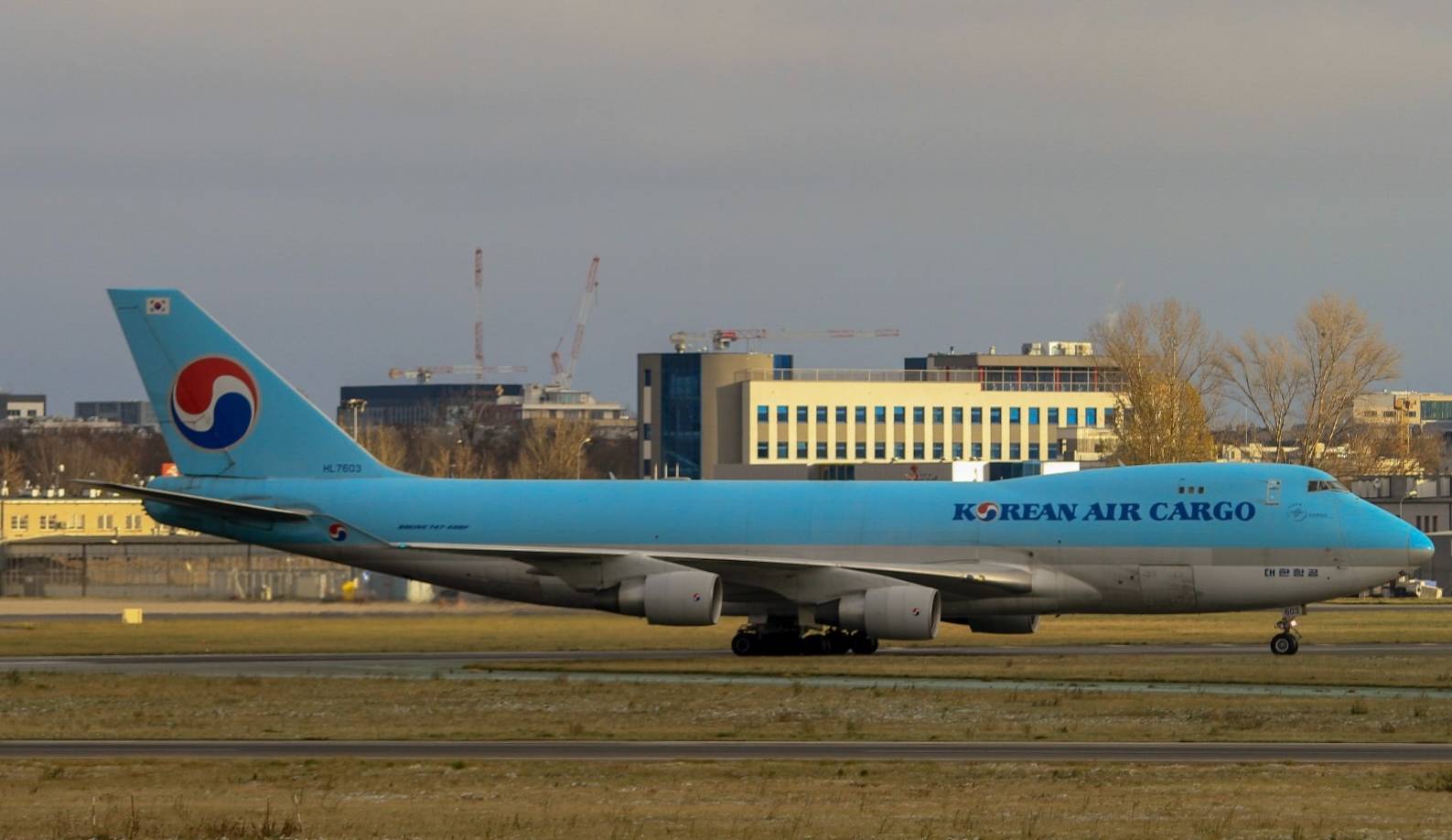 Korean Air Cargo HL7603 at EPWA by Jetcob