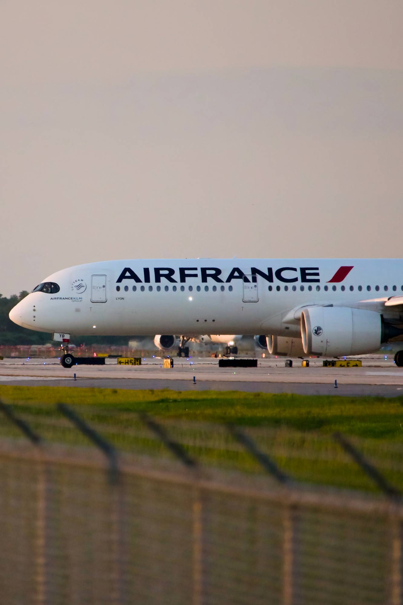Air France F-HTYB at KMCO by Kyle757